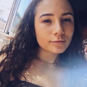 Meet your Posher, Madi